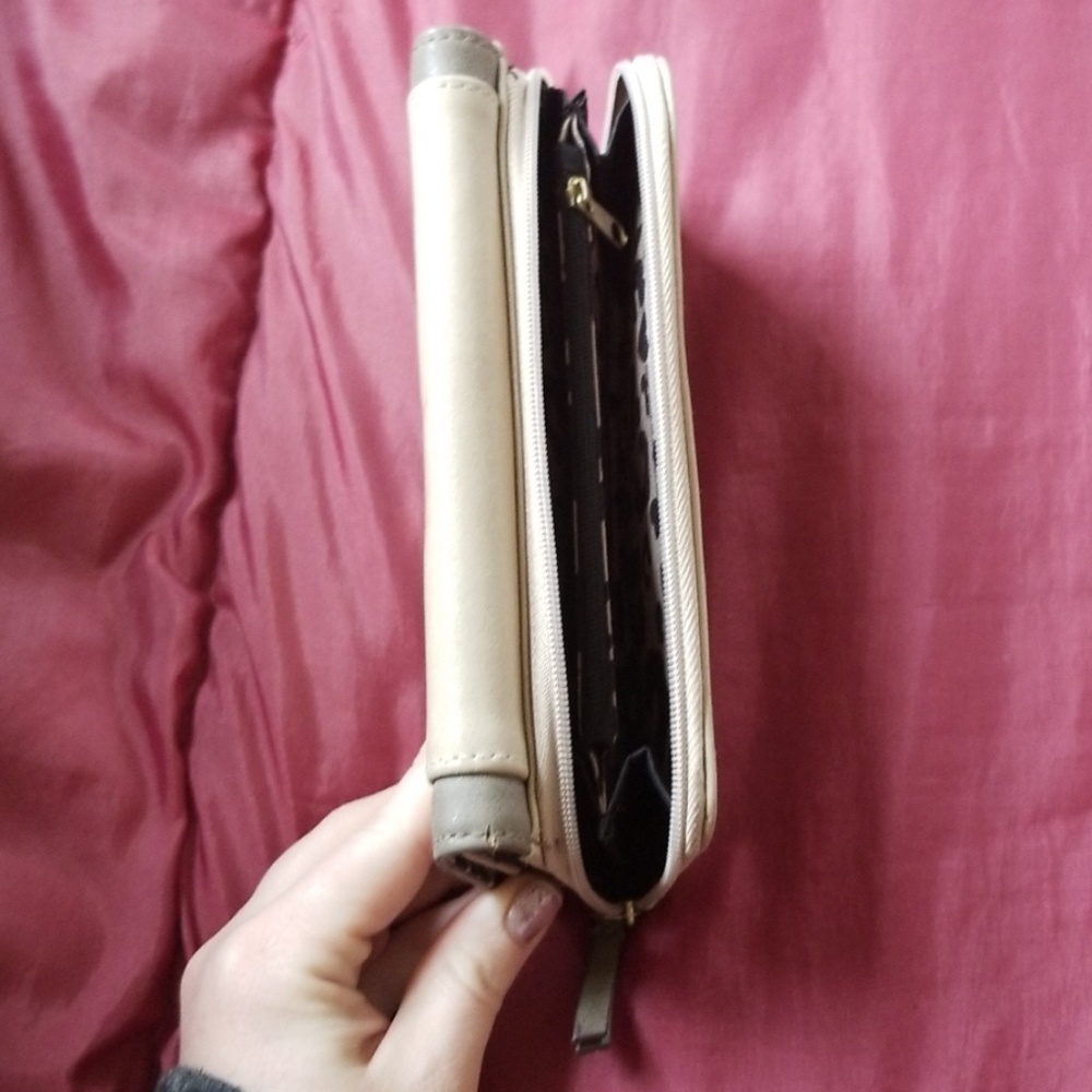 Wallet - Picture 3 of 3